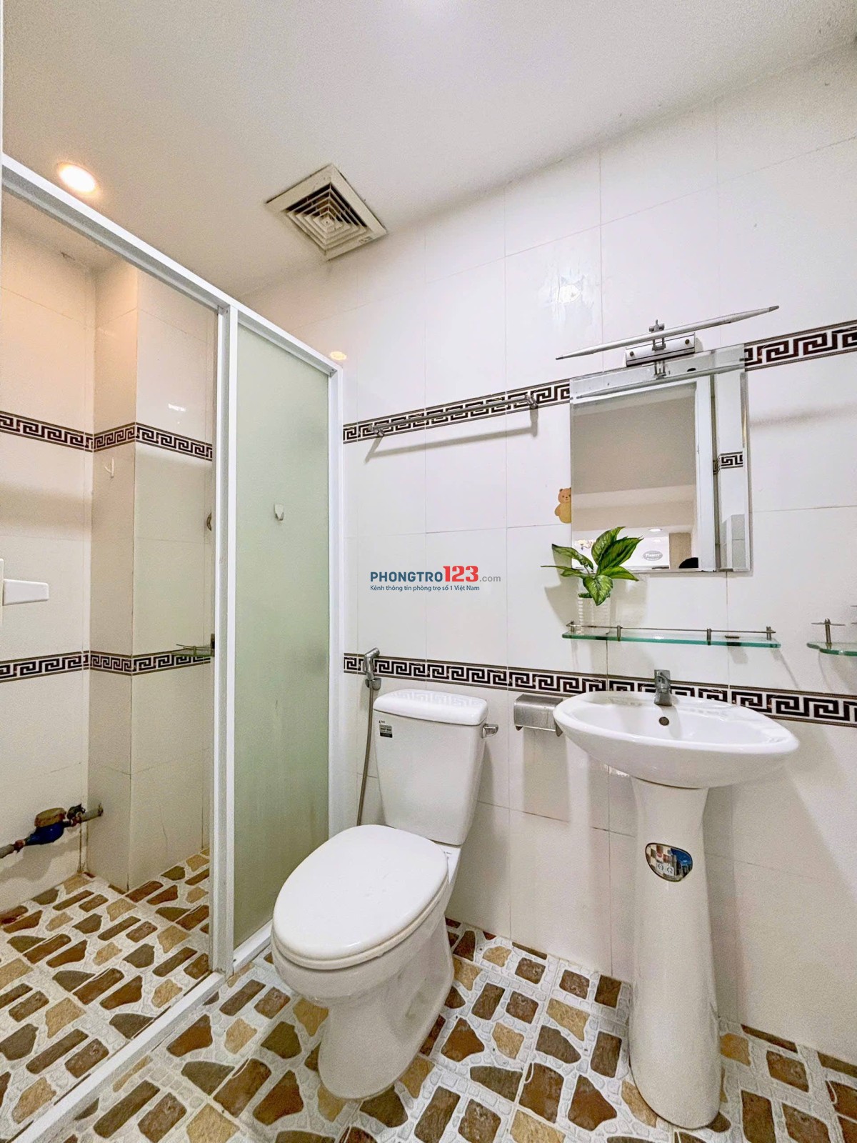 CĂN HỘ STUDIO BANCON CỬA SỔ FULL NỘI THẤT TẠI LÊ VĂN SỸ GẦN CO.OPMART NHIÊU LỘC, ĐH UEH - RMIT