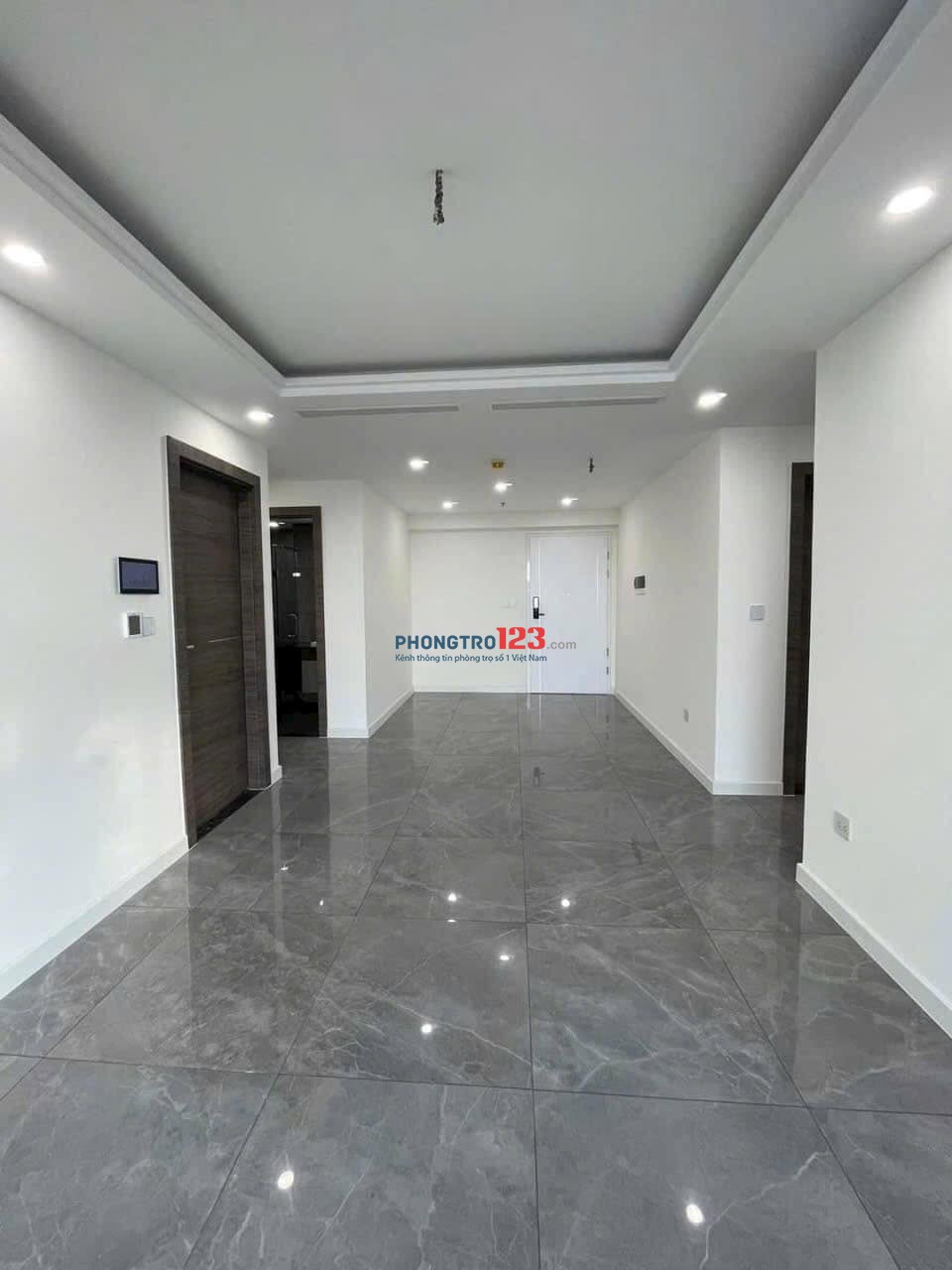 Cho thuê chung cư cao cấp Khải Hoàn- Lạc Long Quân, Q11- 2PN, Full nội thất giá 14tr/tháng