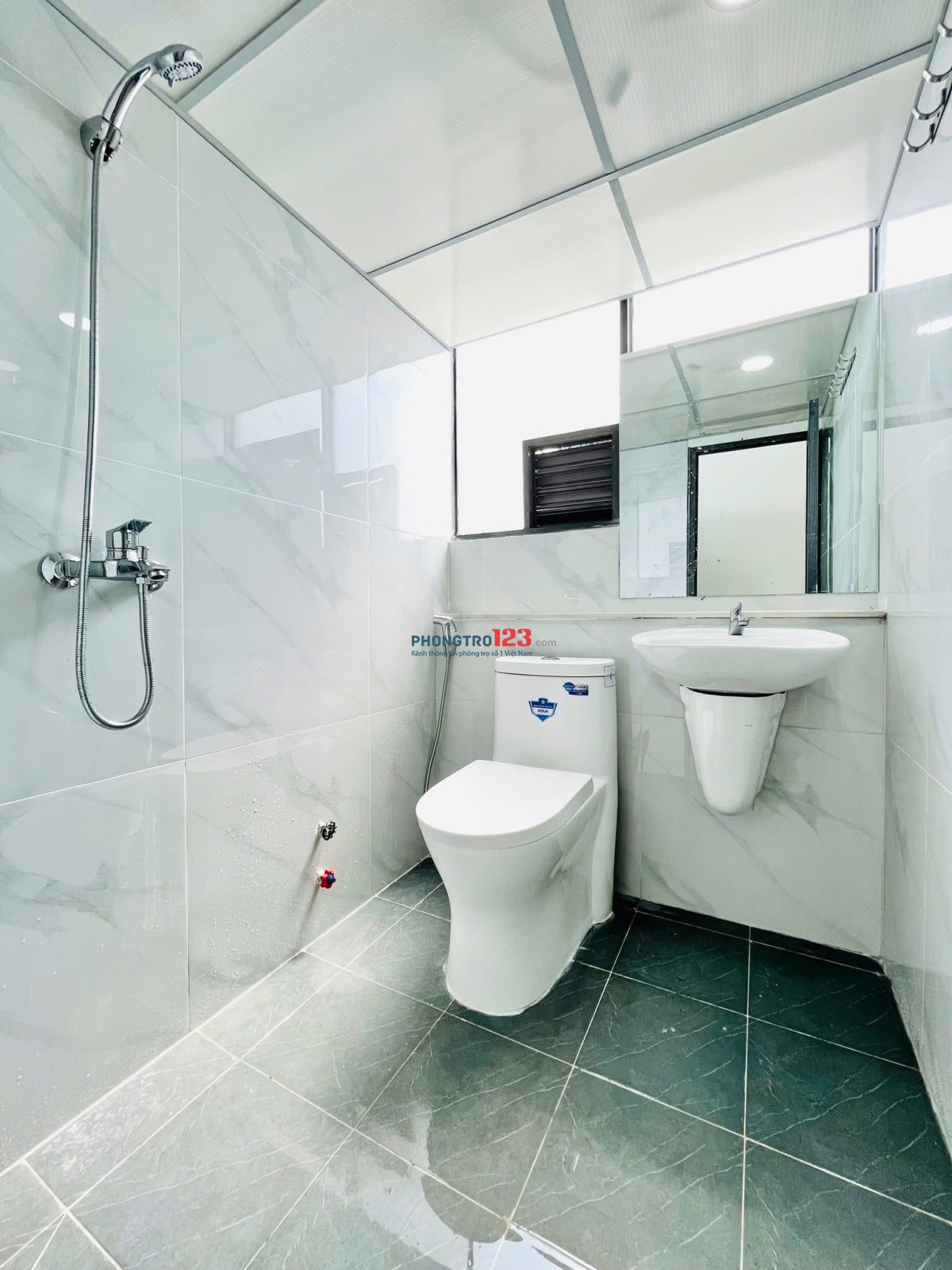 PHÒNG MÓI XÂY CỬA SỔ THOÁNG AN NINH NGAY BÙI ĐÌNH TÚY