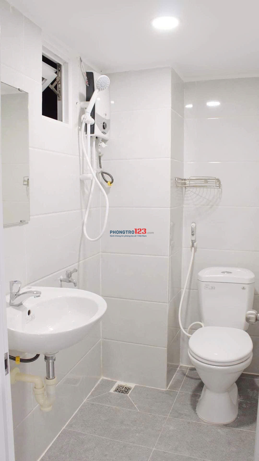 Nhà m chính chủ, trống phòng từ 01/8, ko chung chủ, ngay chợ Bà Chiểu, đầu hẻm 8 Nguyễn Thiện Thuật,