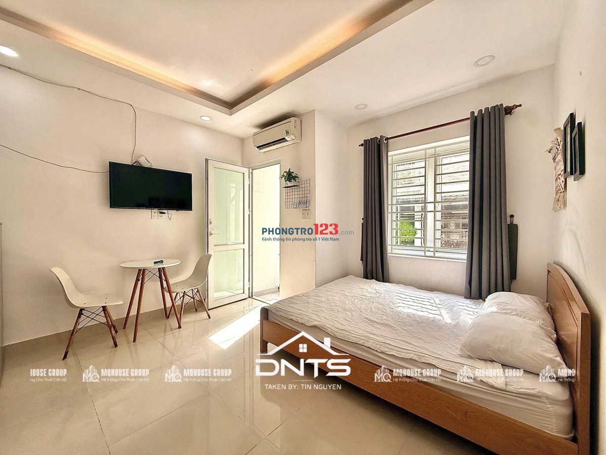 Cho thuê chung cư mini balcony giá rẽ ngay ĐH Hoa Sen - Văn Lang - Chợ Bến Thành - Bùi Viện