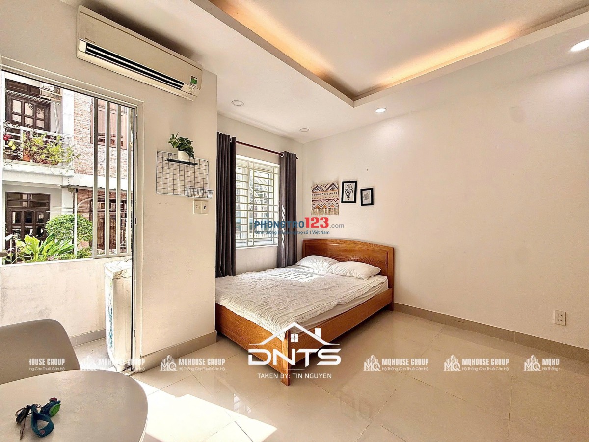 Cho thuê chung cư mini balcony giá rẽ ngay ĐH Hoa Sen - Văn Lang - Chợ Bến Thành - Bùi Viện