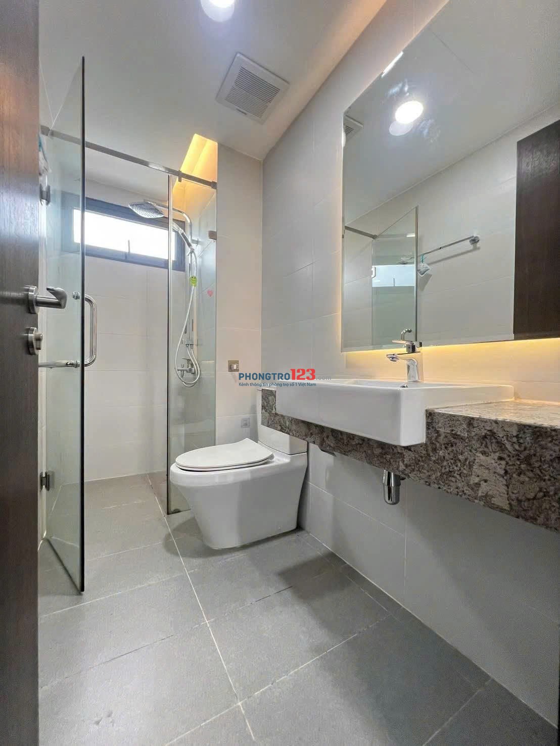 Cho thuê C/c Hà Đô Z751 gò vấp,3PN full nội thất cao cấp,Giá 14 tr/th, nhà trống sẵn.