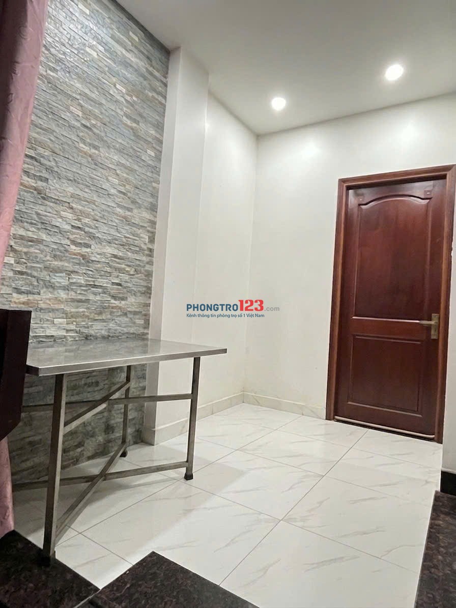  PHÒNG BAN CÔNG XỊN MỊN – GIỜ GIẤC TỰ DO – CÓ ĐIỀU HOÀ - NGAY KHU CÔNG NGHỆ CAO Q9 