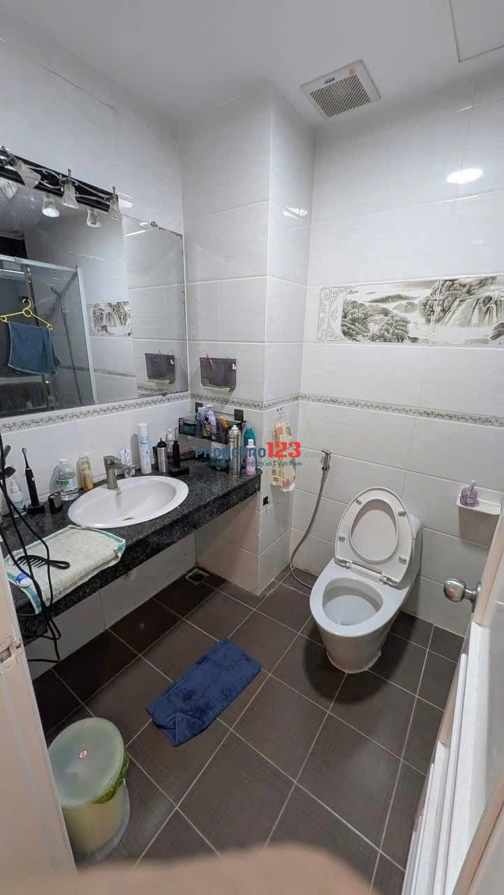 Cho thuê chung cư cao cấp Lữ Gia Plaza- Quận 11, 120m2, 3PN full nội thất giá 15tr/tháng
