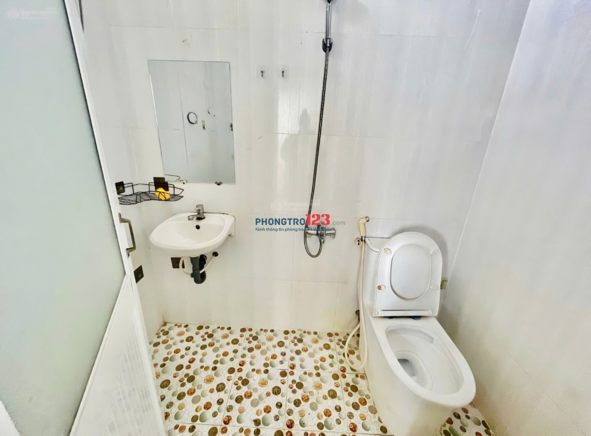 PHÒNG TRỌ TRƯỜNG CHINH GIAO CỘNG HÒA, TÂN BÌNH
