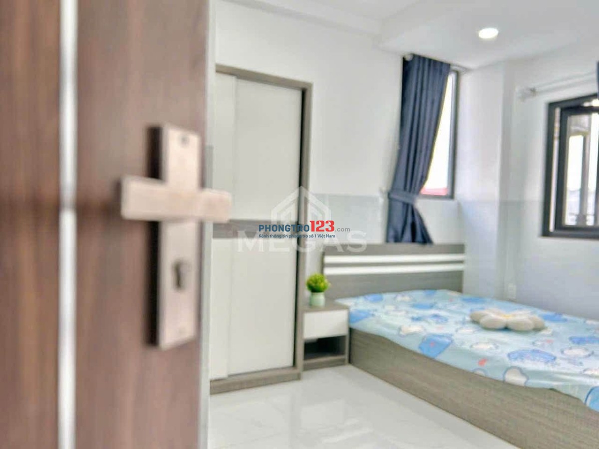Cho thuê chdv Cát Lái gần citisoho, Giá 4tr5 full nt có ban công riêng, vào ở được ngay