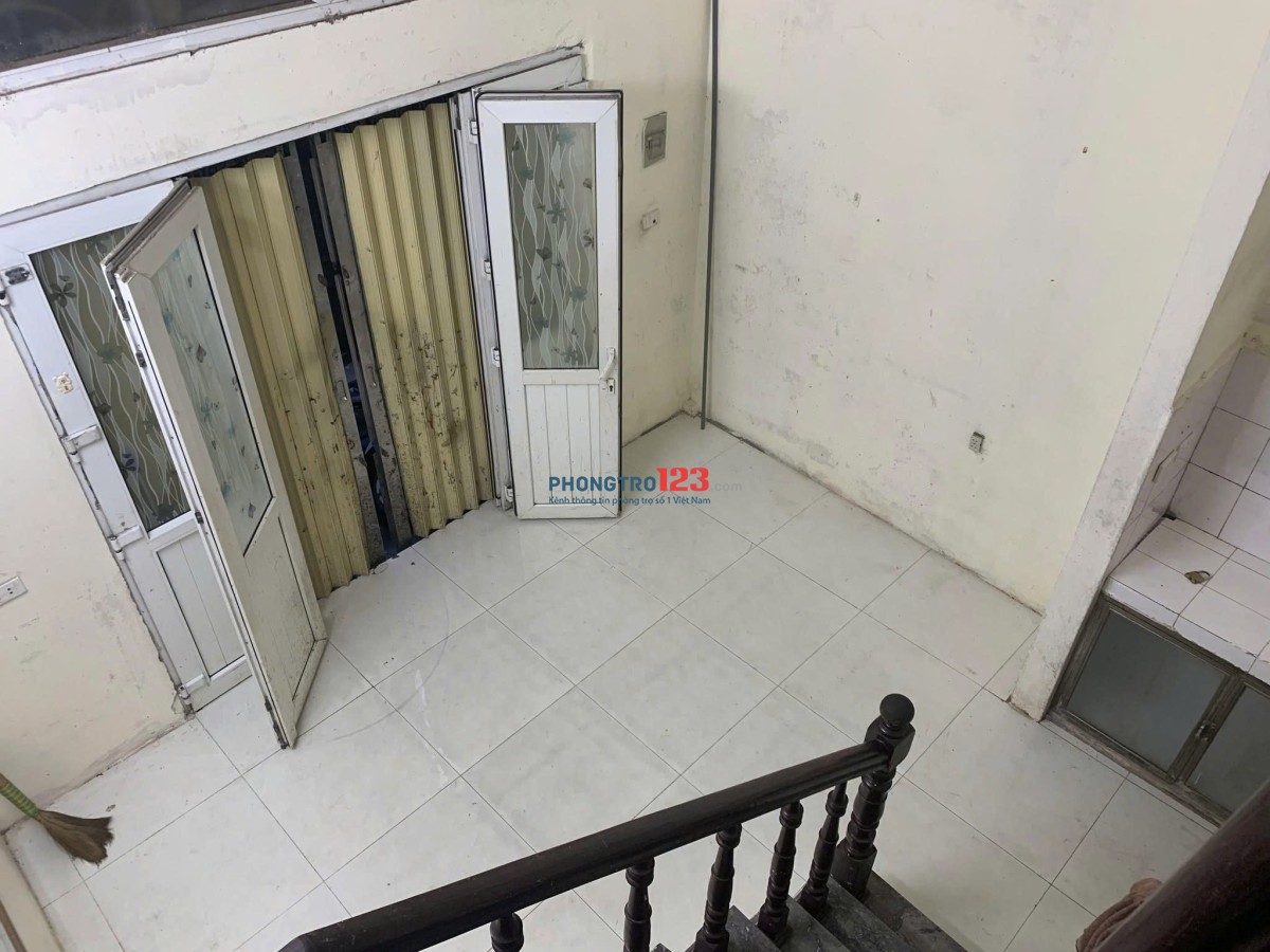 Chính chủ cho thuê nhà riêng sô 2b ngõ 738 Bạch Đằng, Hai Bà Trưng thuê lâu dài