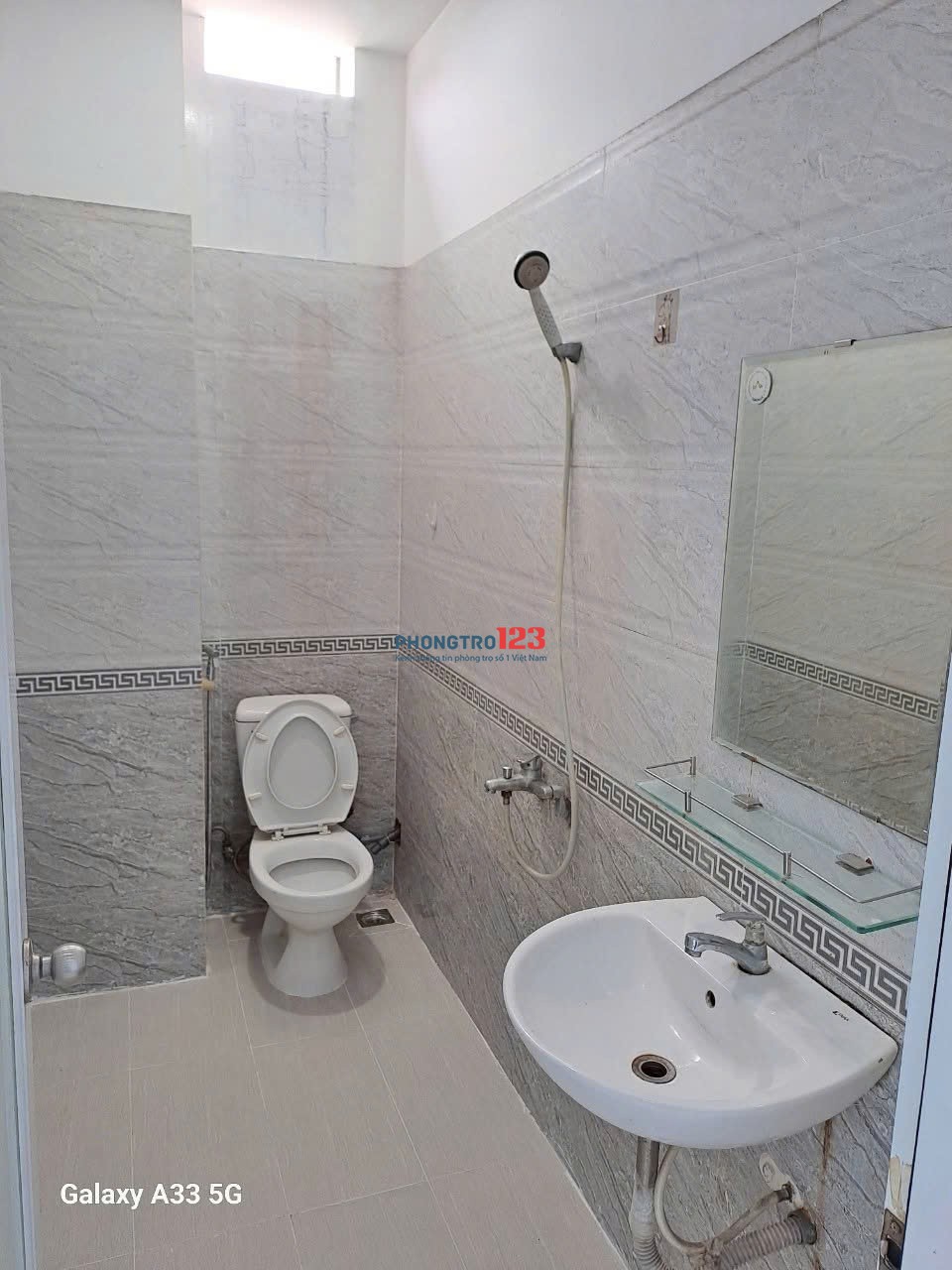 PHÒNG BAN CÔNG VIEW MẶT TIỀN ĐƯỜNG ĐIỆN BIÊN PHỦ VÀ ÂU CƠ, CÒN ĐÚNG 1 PHÒNG VIEW ĐẸP