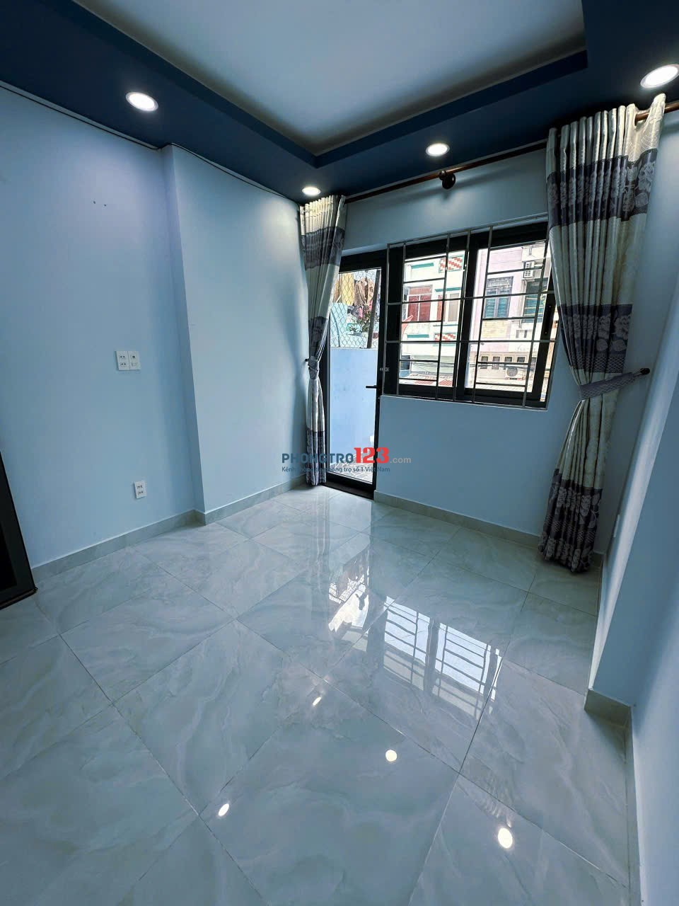 Cho Thuê Phòng Q10, rộng rãi thoải mái. Cửa sổ ban công, mới xây, 2tr8 3tr 3tr5