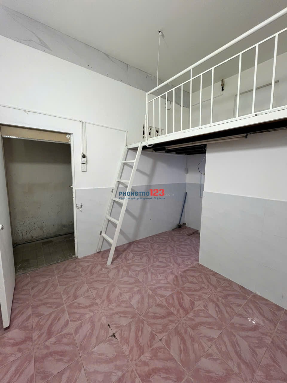 CHO THUÊ PHÒNG CÓ GÁC - GẦN NGÃ TƯ PHÚ NHUẬN - DỌN VÀO Ở NGAY