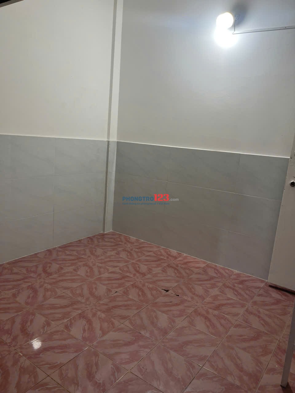 CHO THUÊ PHÒNG CÓ GÁC - GẦN NGÃ TƯ PHÚ NHUẬN - DỌN VÀO Ở NGAY