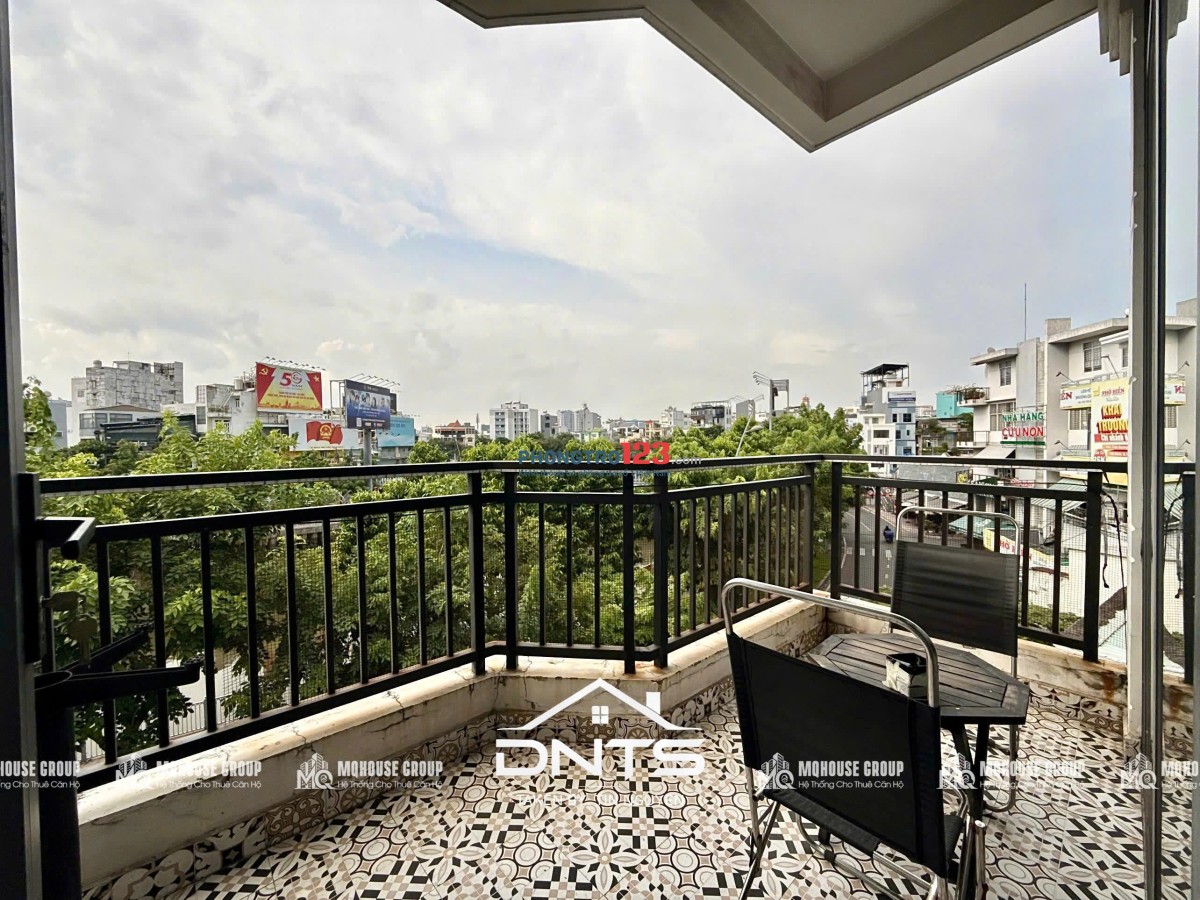 Căn hộ đầy đủ nội thất ban công view bờ kè. Gần cầu Kiệu, chợ Tân Định, Đh ISB, Horizon Tower