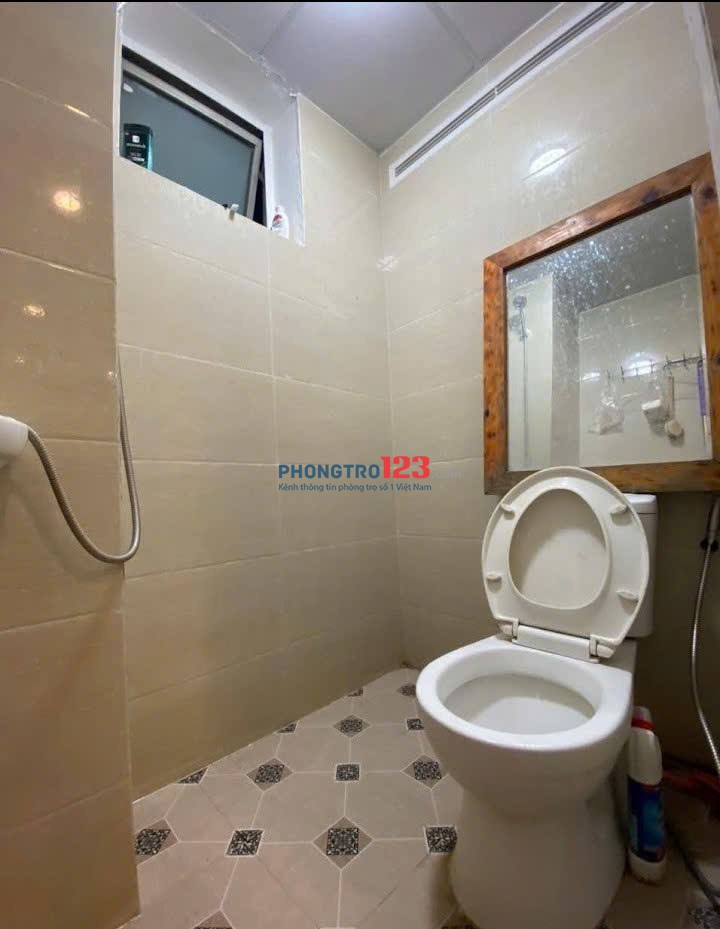Phòng số 5 tầng 3 - CCMN tại Đại Từ, Đại Kim, Linh Đàm.Mình còn phòng khép kín tại số nhà 19A ngõ
