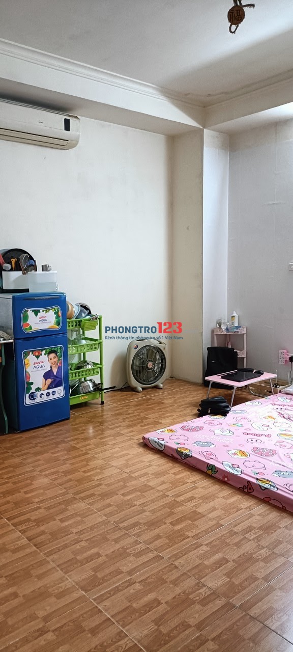 Cho Nũ thuê phòng trong ngõ phố Kim Mã, full options
