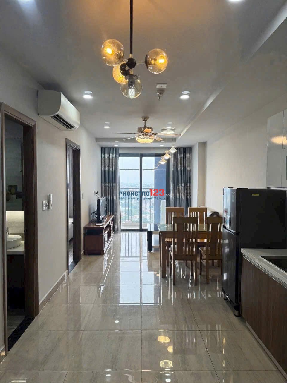 Căn 2p ngủ rộng 76m2, C/c Harmona,Trương Công Định giá 12,5tr/tháng