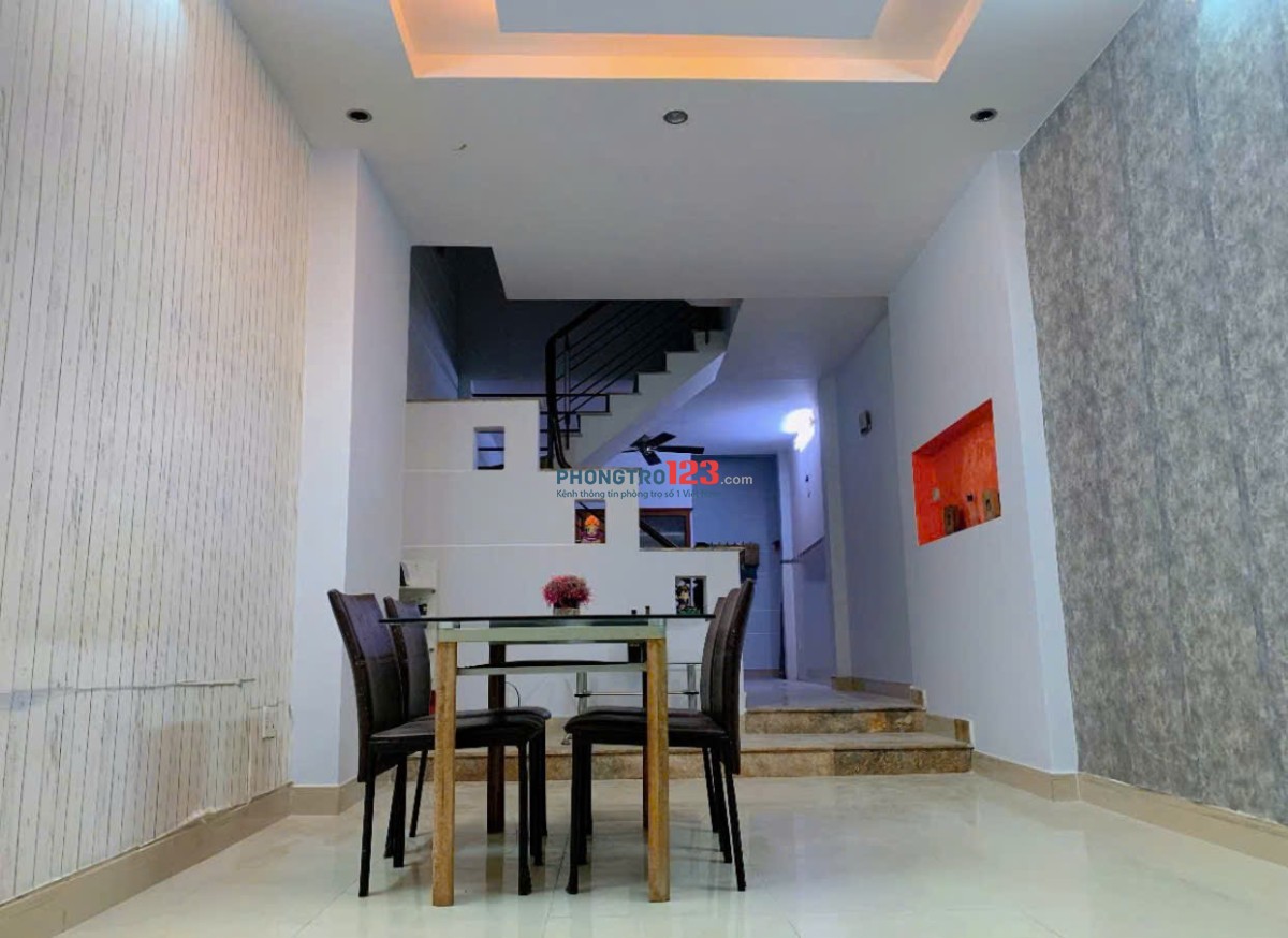 Cho thuê nhà nguyên căn, gồm nội thất tại Quận Tân Bình