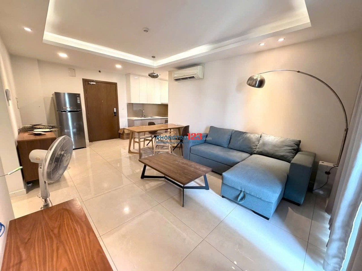 Cho thuê c/c cao cấp Resgreen Tower 3PN giá 15 tr/th nhà nội thất cơ bản, trống sẵn.