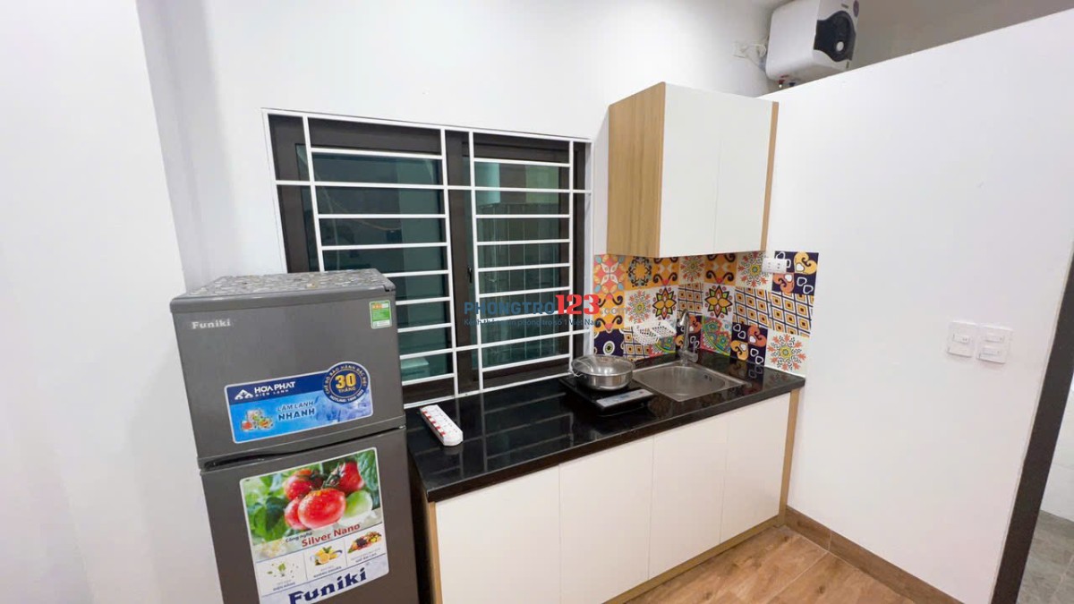 Cho thuê CCMN Full đồ, 2 cửa sổ, 2 ngủ ngõ 21 Lê Văn Lương gần CenterPoint Hoàng Đạo Thúy