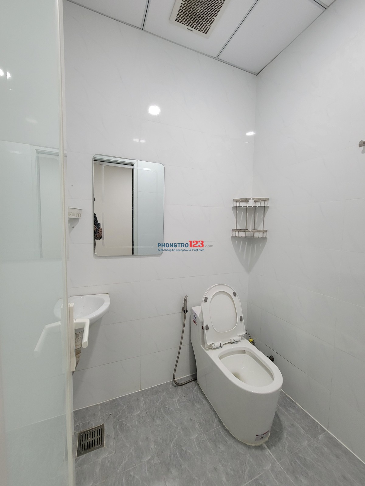 Phòng trọ gần Chợ Phạm Văn Bạch , sân bay Tân Sơn Nhất