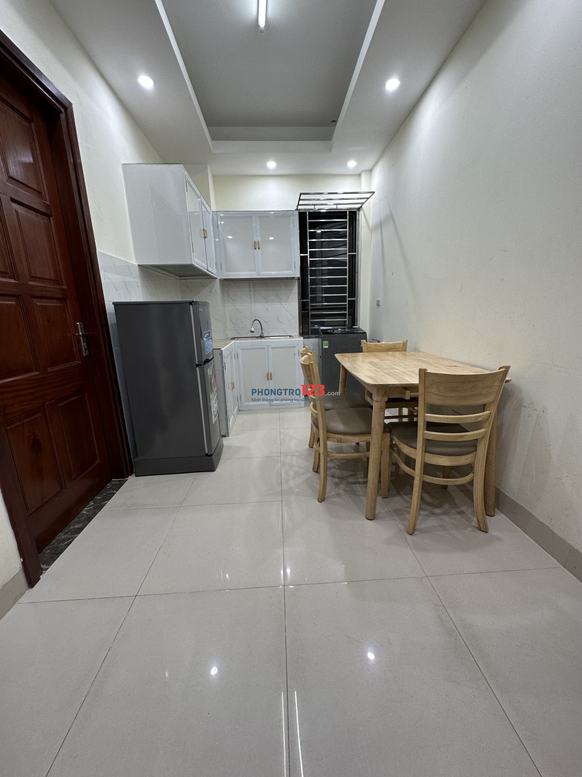 Cho thuê căn hộ 2N1K ngõ 171 Nguyễn Ngọc Vũ – Full nội thất, vào ở ngay