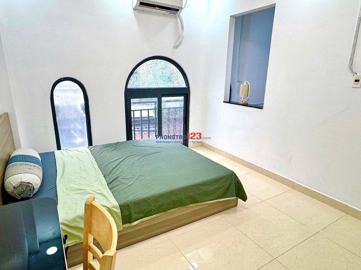 CHO THUÊ PHÒNG NHIỀU CỬA SỔ LỚN XA BẾP Ở LÊ QUANG ĐỊNH BÌNH THẠNH GẦN UEF HUTECH HIU