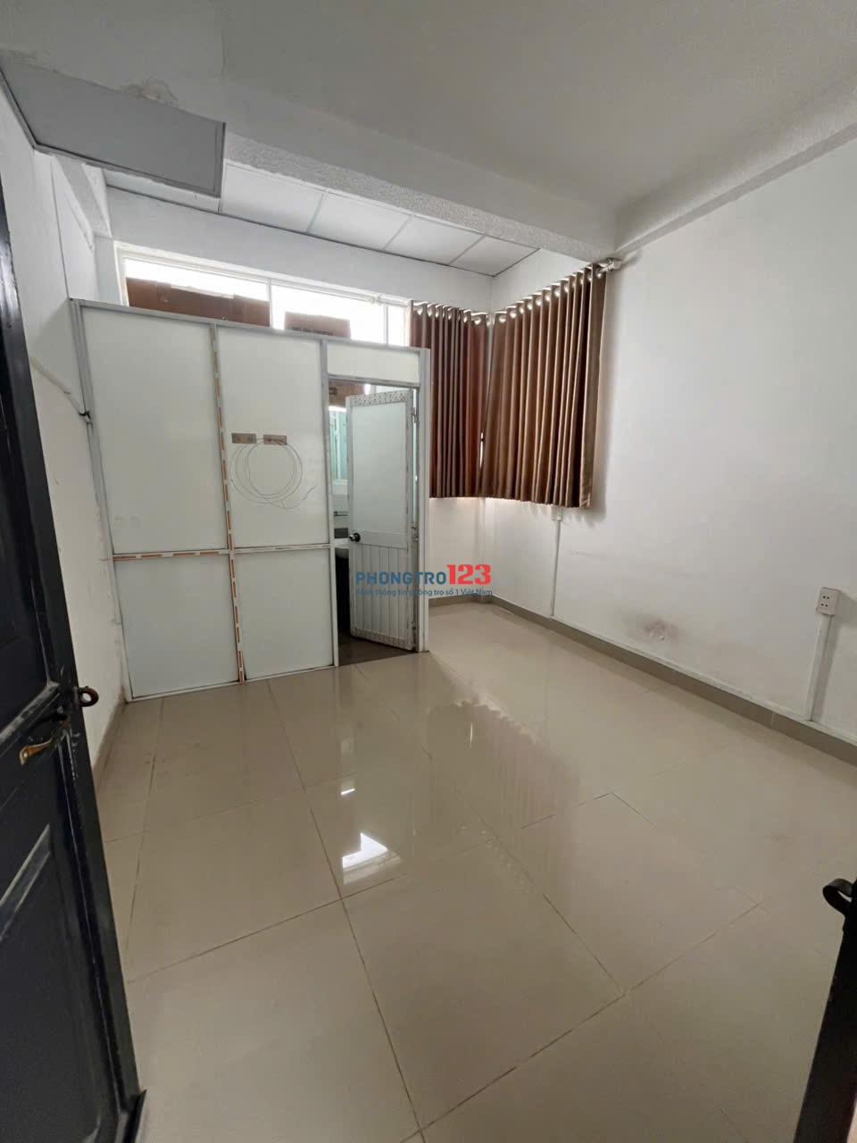 Phòng trọ giá rẻ thoáng mát cho sinh viên quận 7