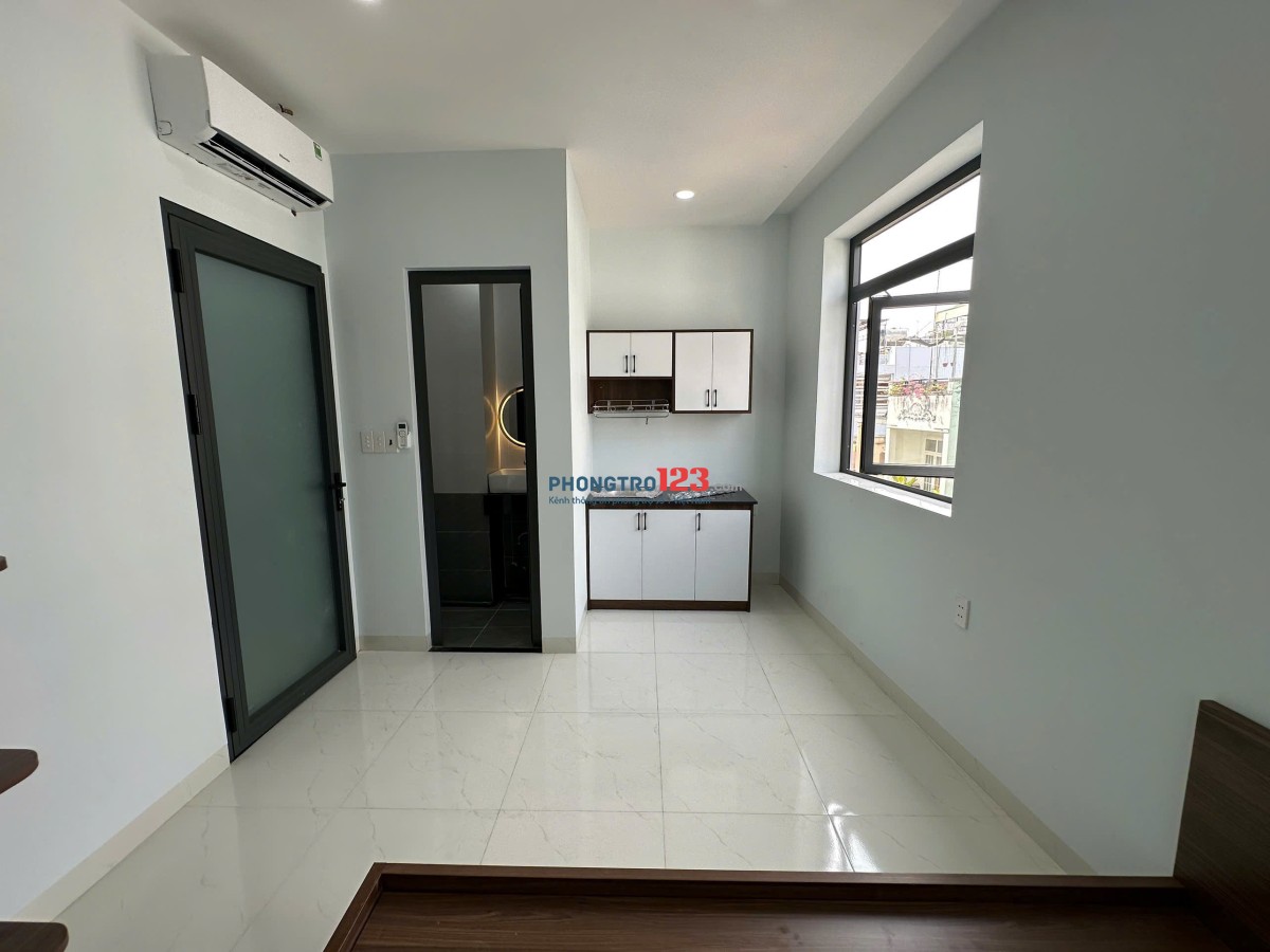 Khai trương phòng mới xây 100%, cửa sổ cực thoáng mát - Bạch Đằng gần ĐH HUTECH, UEF, UTH, FTU, HIU