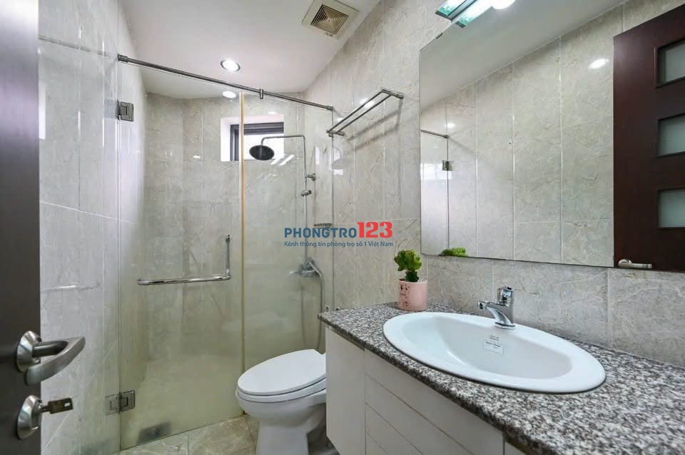 Căn hộ ban công, cửa sổ lớn, giá 6trX ở Đinh Bộ Lĩnh quận Bình Thạnh gần UEF, HIU, HUTECH, Quận 1