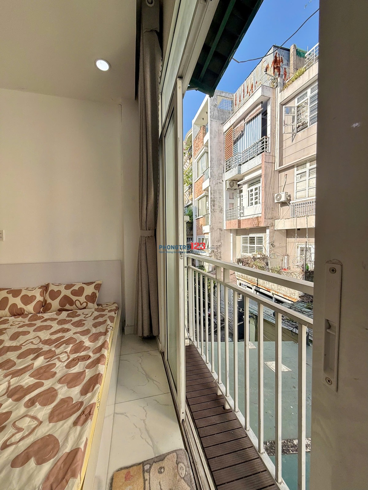 Cho thuê phòng trọ balcony mới 100% ngay ĐH Văn Lang - ĐH Công Nghiệp - chợ Bà Chiểu - cầu Bông
