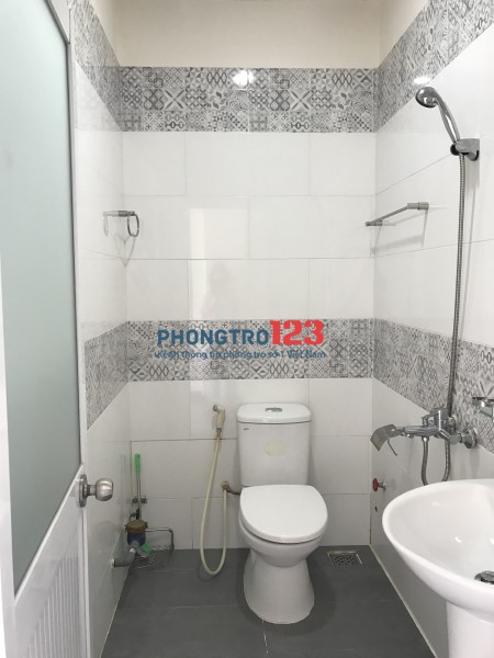 Cho thuê căn hộ mini 35m2, đầy đủ tiện nghi, có ban công và cửa sổ, an ninh yên tĩnh, giá 5 triệu