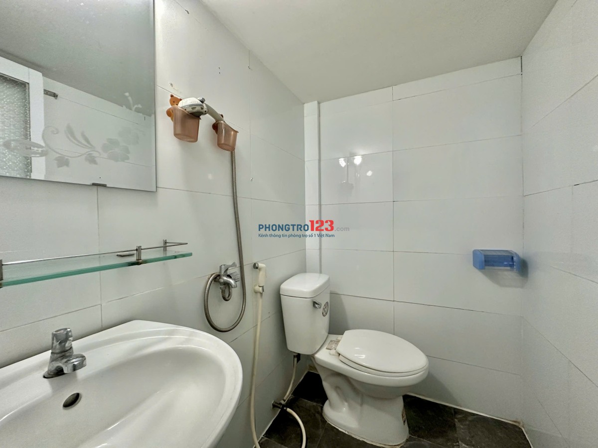Duplex full nội thất giá rẻ Tân Bình