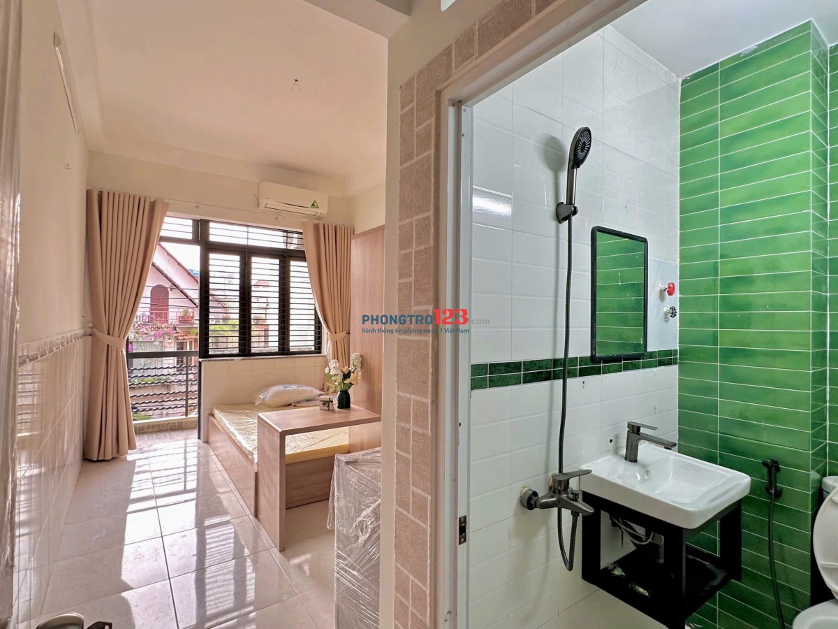 PHÒNG FULL NỘI THẤT CÓ BAN CÔNG GẦN UEF HUTECH– HOÀNG HOA THÁM, BÌNH THẠNH