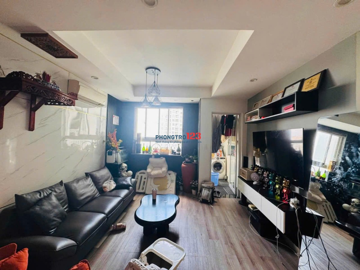 Chung cư Phú Thạnh, Nguyễn Sơn, TP: 3p ngủ, full NT, 10tr/tháng, 90m2