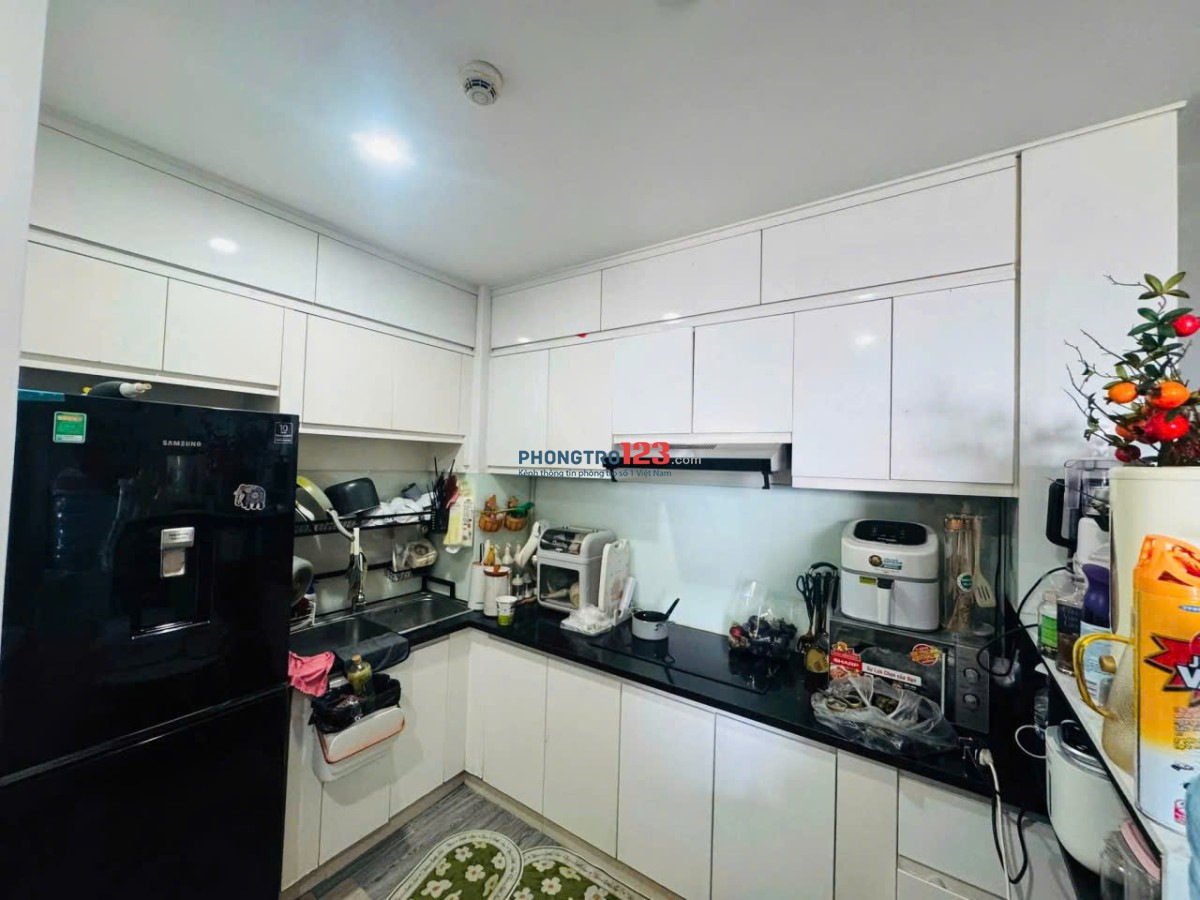 Chung cư Phú Thạnh, Nguyễn Sơn, TP: 3p ngủ, full NT, 10tr/tháng, 90m2