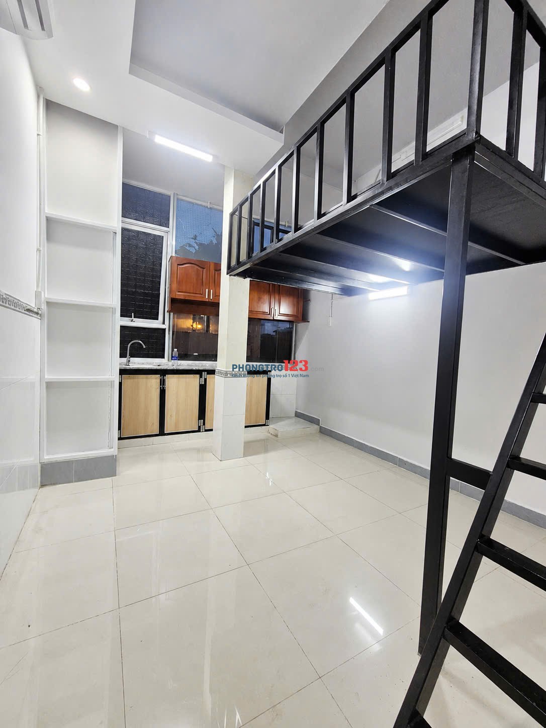 Chính chủ y hình phòng mới sạch sẽ, full nội thất, gần đại học Công Thương, Văn Hiến chỉ 3.7tr