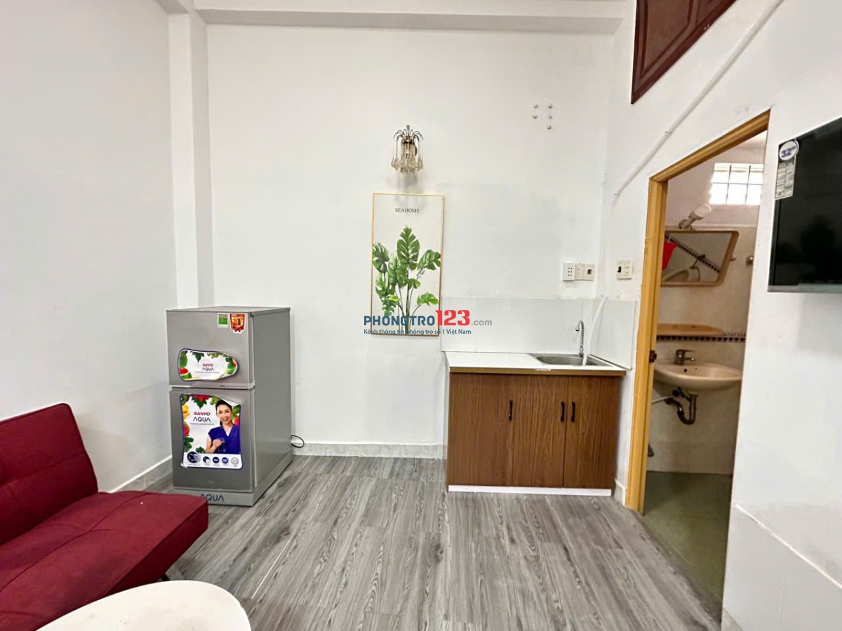STUDIO FULL NỘI THẤT RỘNG RÃI NGAY TRUNG TÂM QUẬN 3