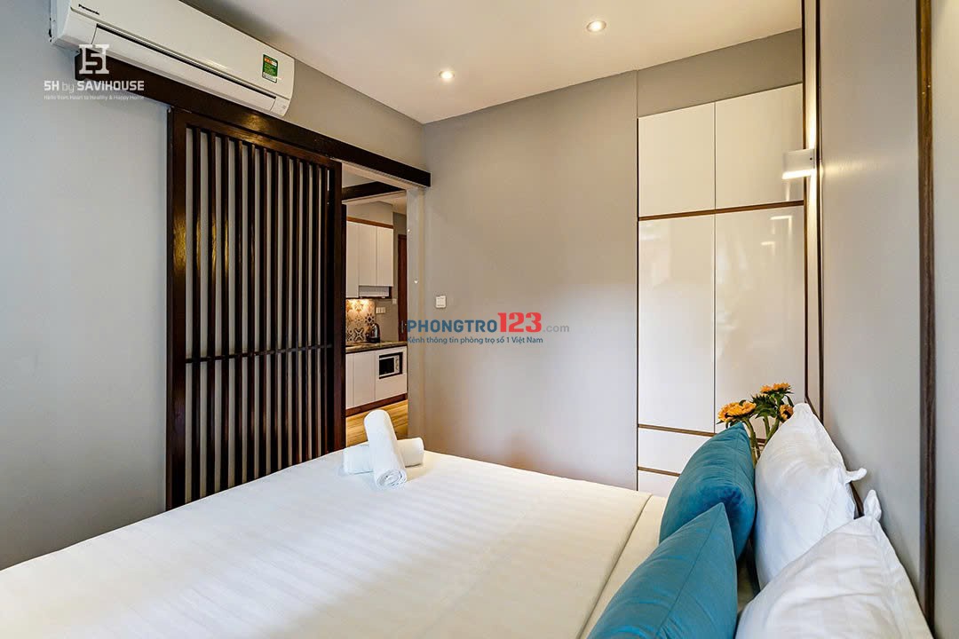 Căn hộ 1 phòng ngủ cửa sổ gần sân bay Tân Sơn Nhất - Full nội thất