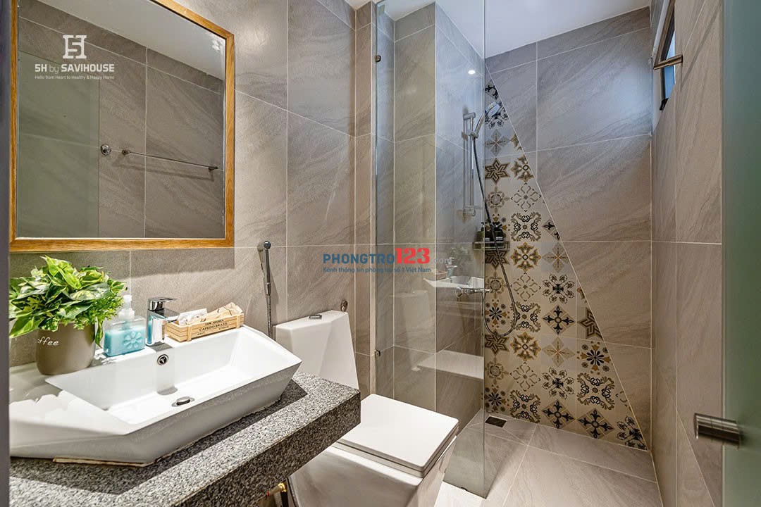 Căn hộ 1 phòng ngủ cửa sổ gần sân bay Tân Sơn Nhất - Full nội thất