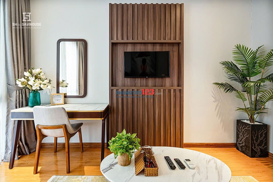 Căn hộ 1 phòng ngủ cửa sổ gần sân bay Tân Sơn Nhất - Full nội thất