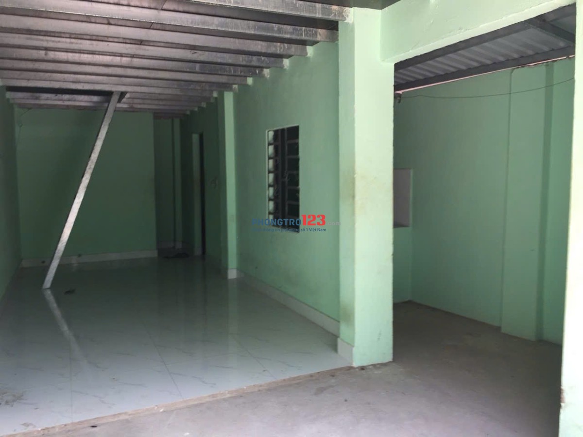 Nhà cho thuê nguyên căn. Dt 4m*10m, gác suốt