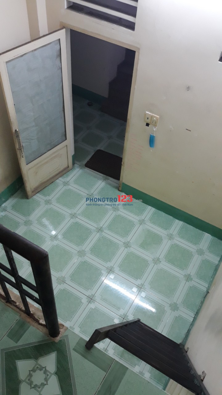 Phòng trọ giá rẻ gần KCX Tân Thuận, có gác, an ninh, sạch đẹp, yên tĩnh