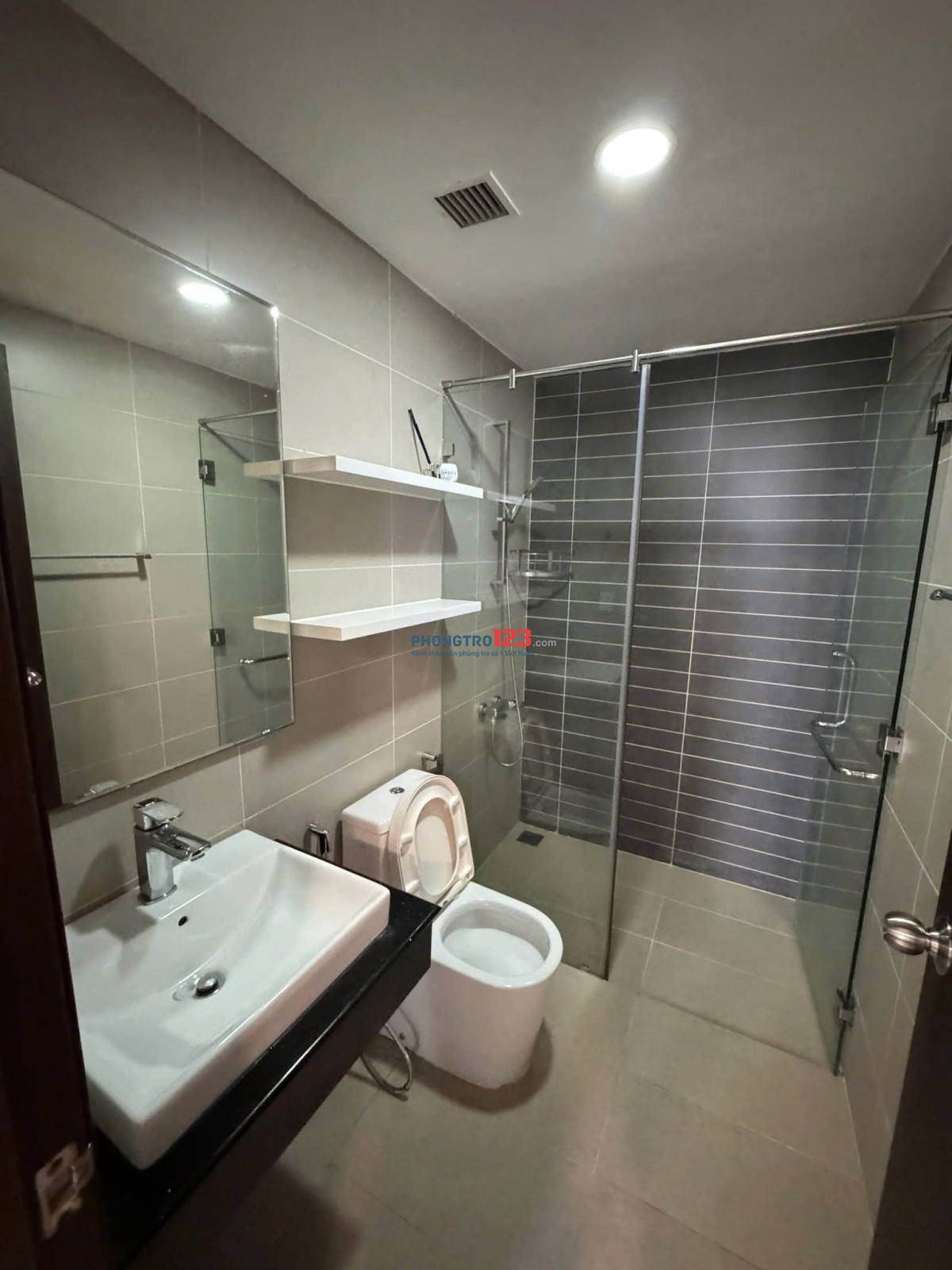Chung Cư IDICO tân phú 2PN, full nội thất mới, giá thuê 11 tr/th nhận nhà liền.
