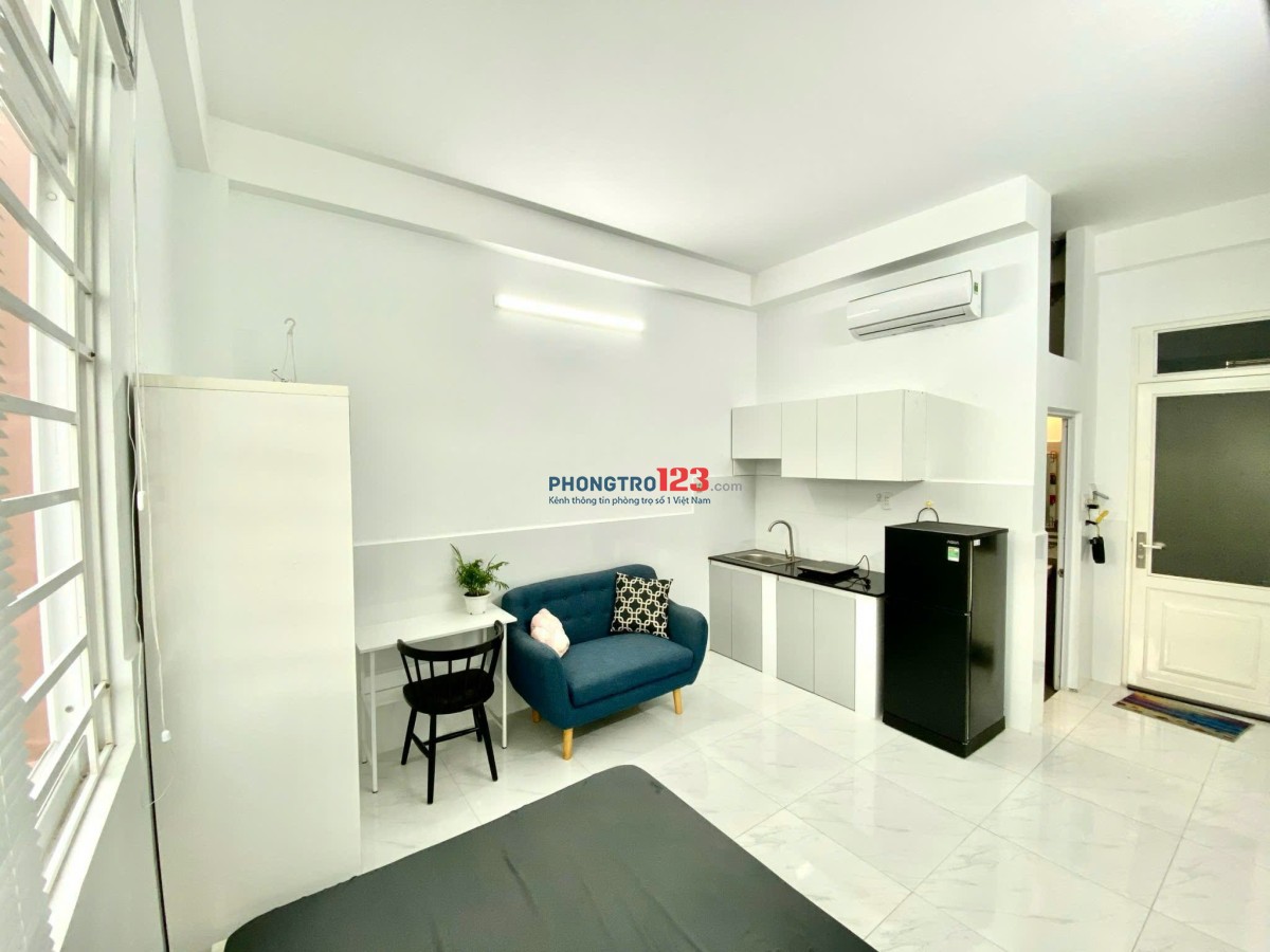 Phòng trọ full nội thất – cửa sổ lớn tại Nơ Trang Long, Bình Thạnh