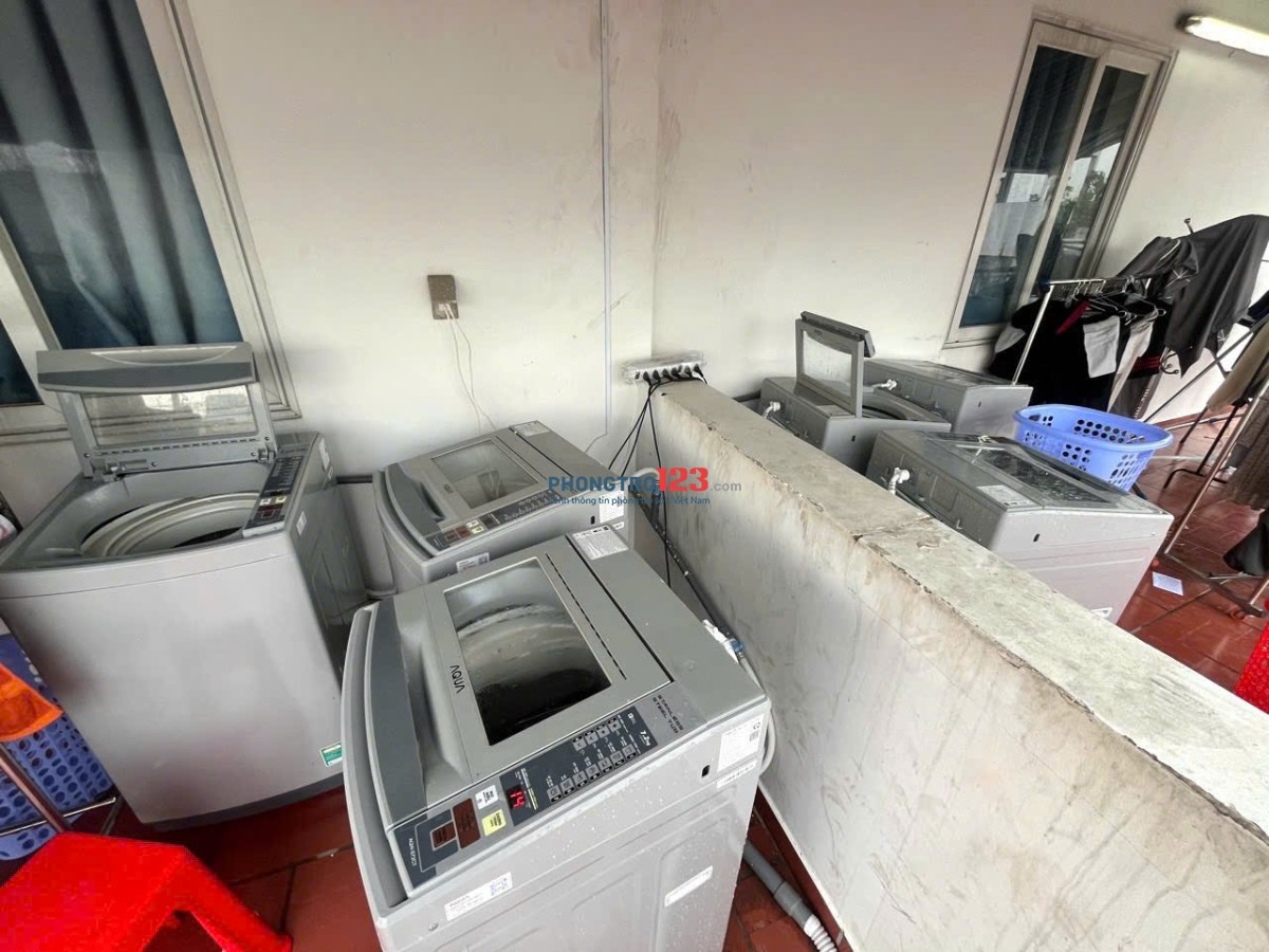 Ký Túc Xá Giá Rẻ Gần Đại Học Hồng Bàng, UEF Bình Thạnh – Ngã Tư Hàng Xanh Gía 1.600.000 Bao Chi Phí