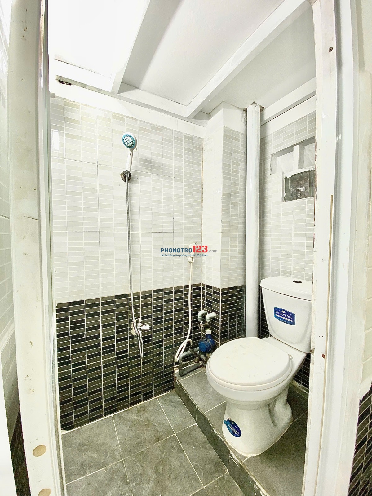 Phòng Trọ Như Hình 100% Ngay Ngã Tư 4 Xã - Qua Đh Văn Hiến Chỉ 5-7p Đi Xe