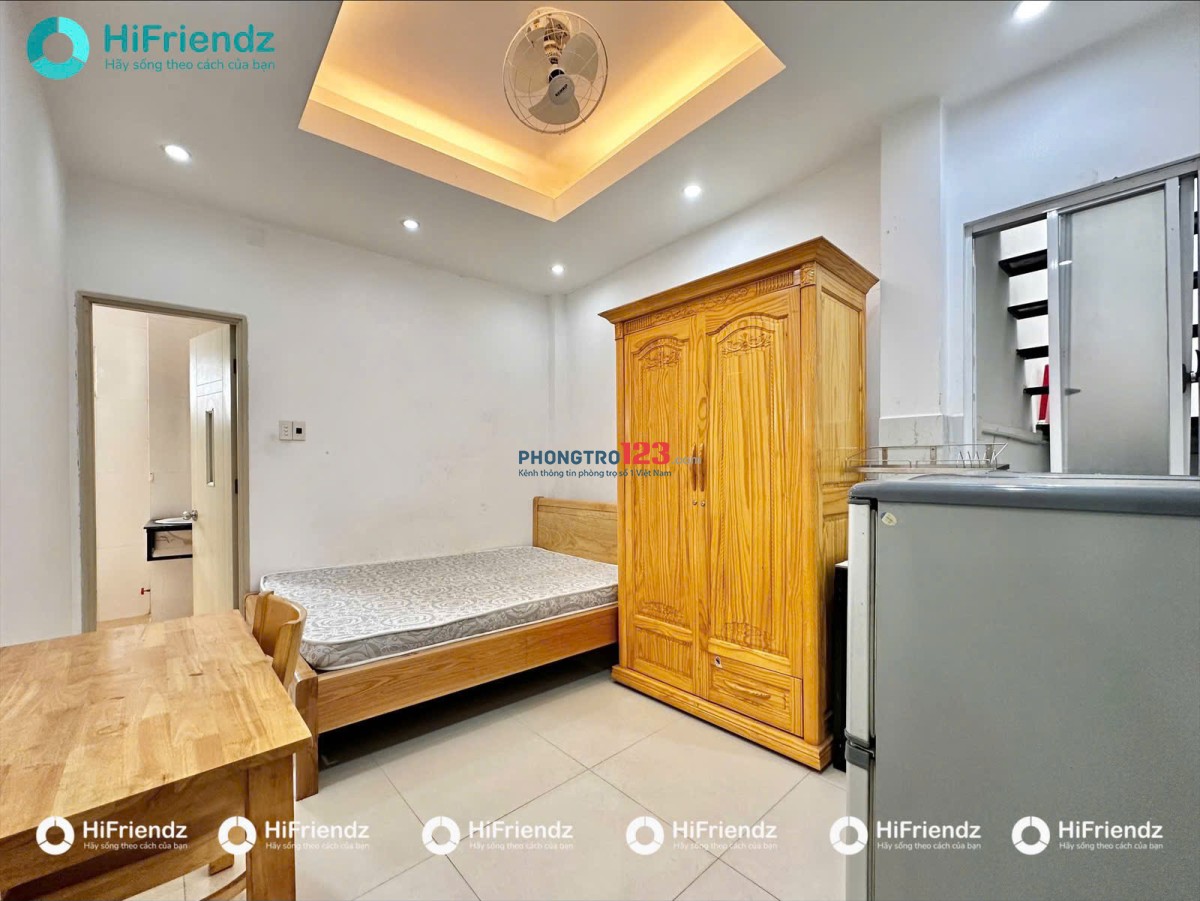 Full Nội Thất - Nguyễn Hồng Đào - Bàu Cát - giá chỉ 3.9 triệu