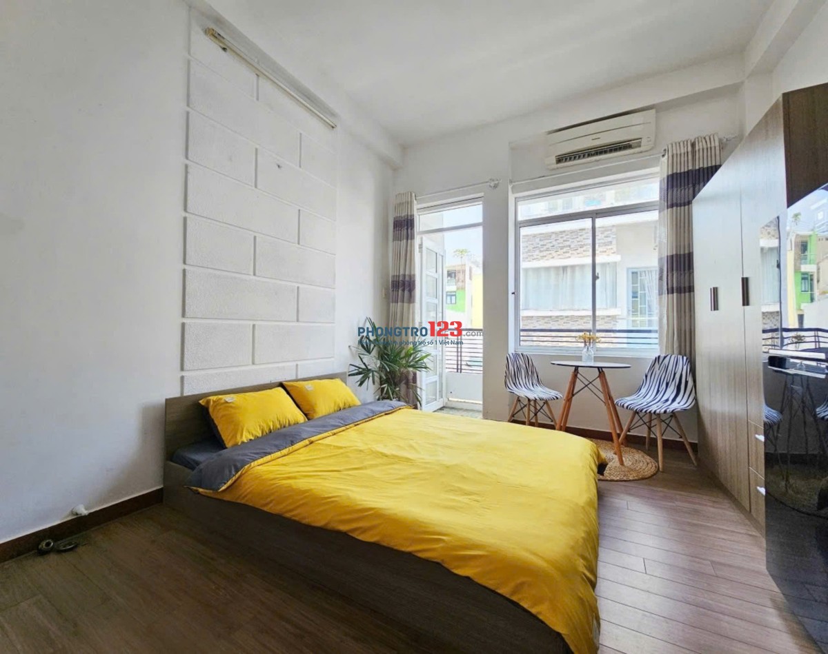 Phòng trọ đường Cô Giang GẦN ĐH VLU NTT SGU – Ban công rộng, full nội thất ngay gần trung tâm Quận 1
