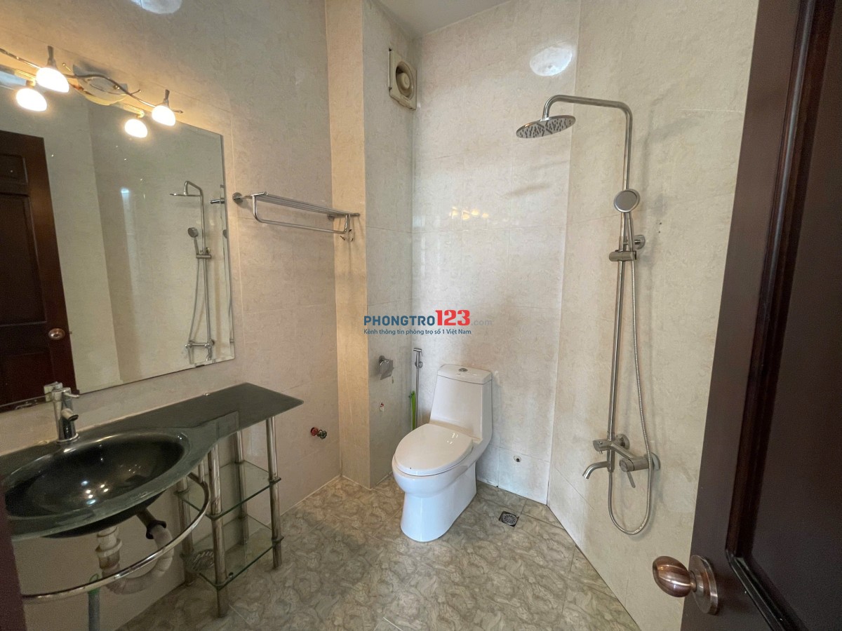 Khai trương phòng ban công lớn, full NT – Ung Văn Khiêm, Bình Thạnh gần HUTECH, UEF, FTU, UTH, UEF