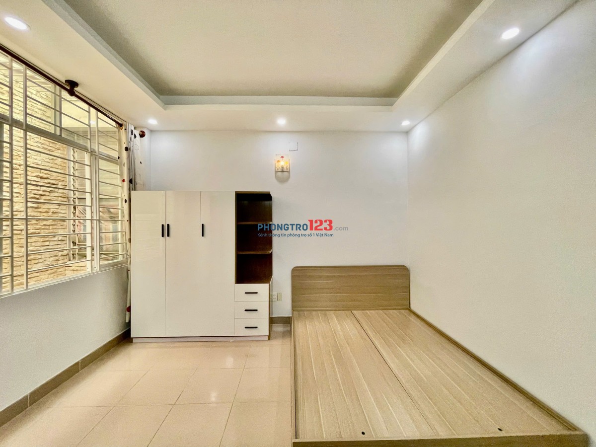 Khai trương phòng ban công lớn, full NT – Ung Văn Khiêm, Bình Thạnh gần HUTECH, UEF, FTU, UTH, UEF